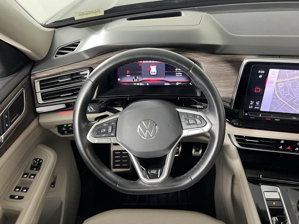 used 2024 Volkswagen Atlas car, priced at $38,075