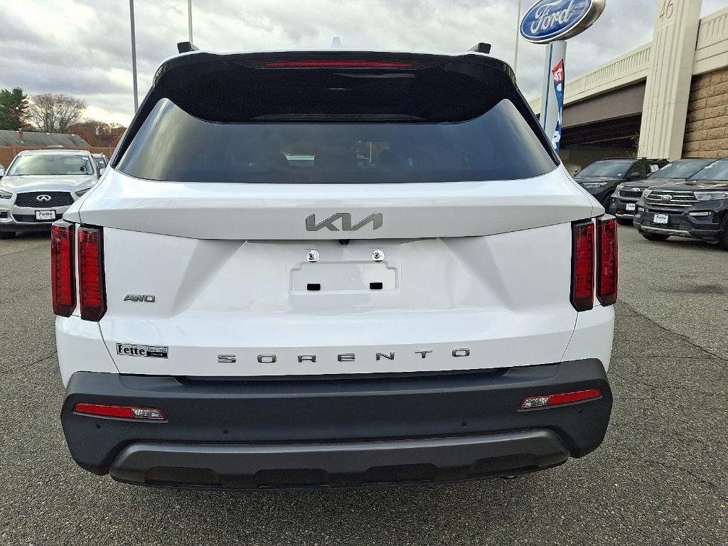 used 2022 Kia Sorento car, priced at $26,959