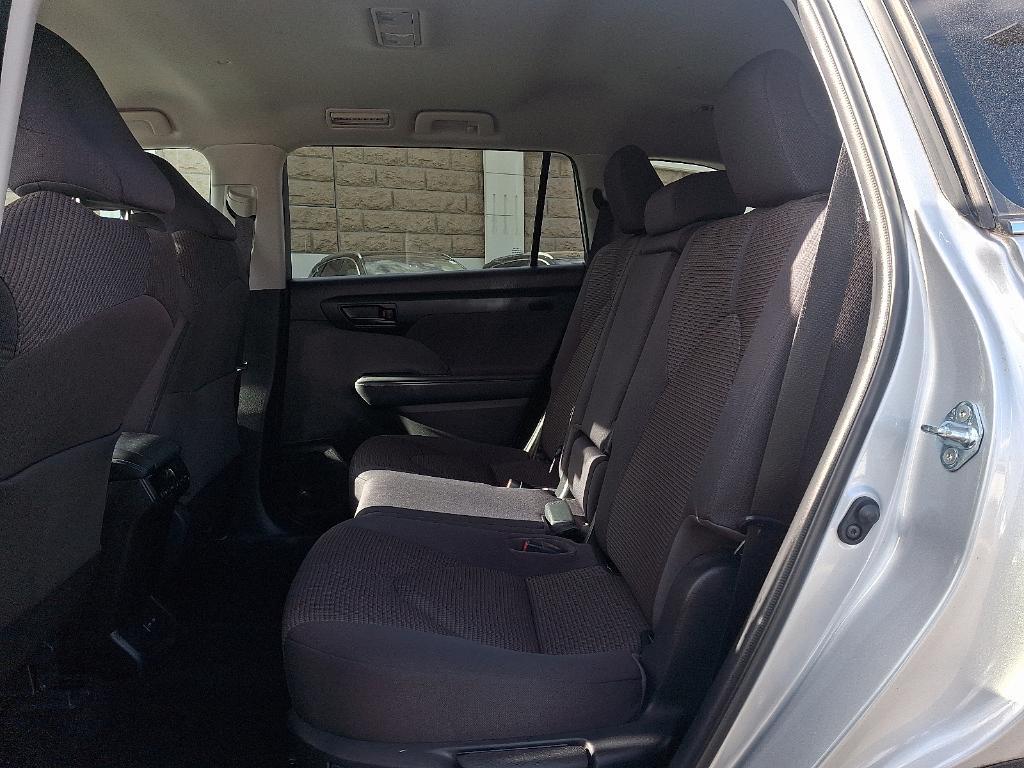 used 2022 Toyota Highlander car, priced at $32,563