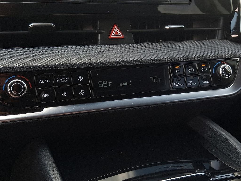 used 2023 Kia Sportage Hybrid car, priced at $25,952