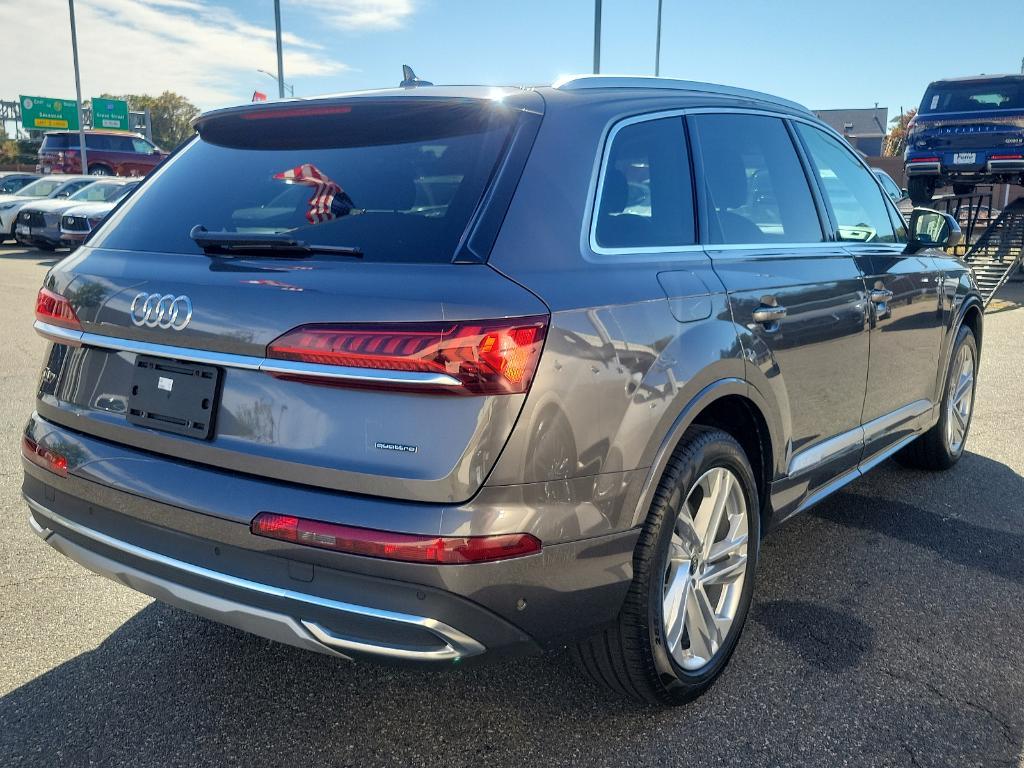 used 2023 Audi Q7 car, priced at $47,302