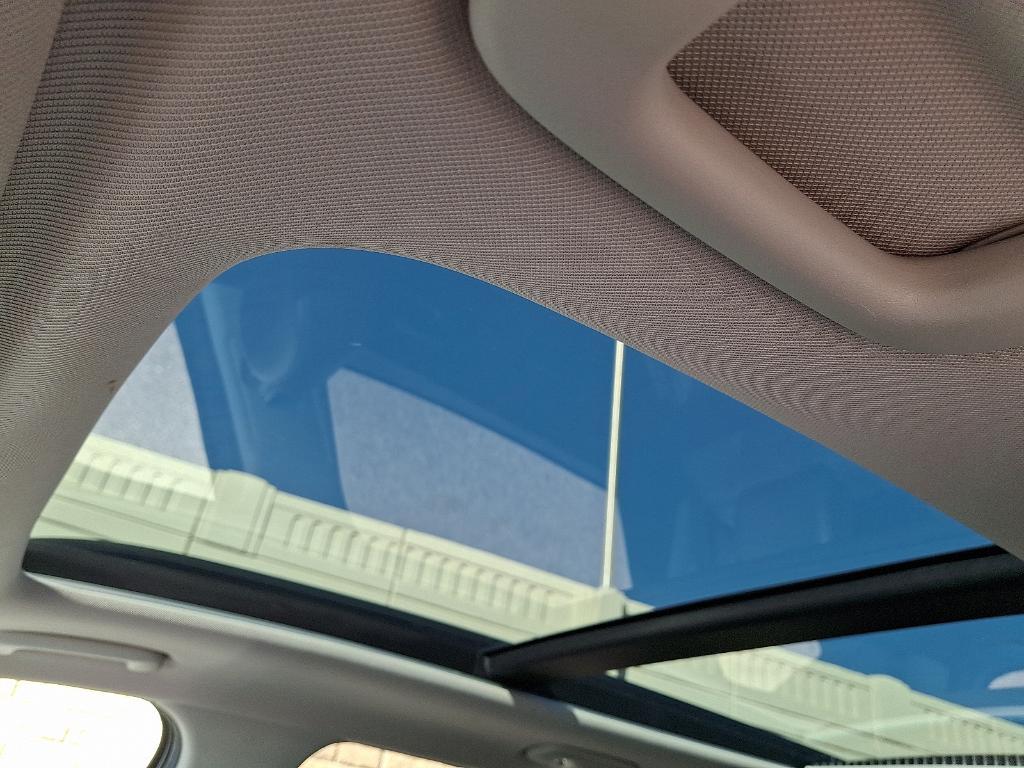 used 2023 Kia Sorento car, priced at $27,988