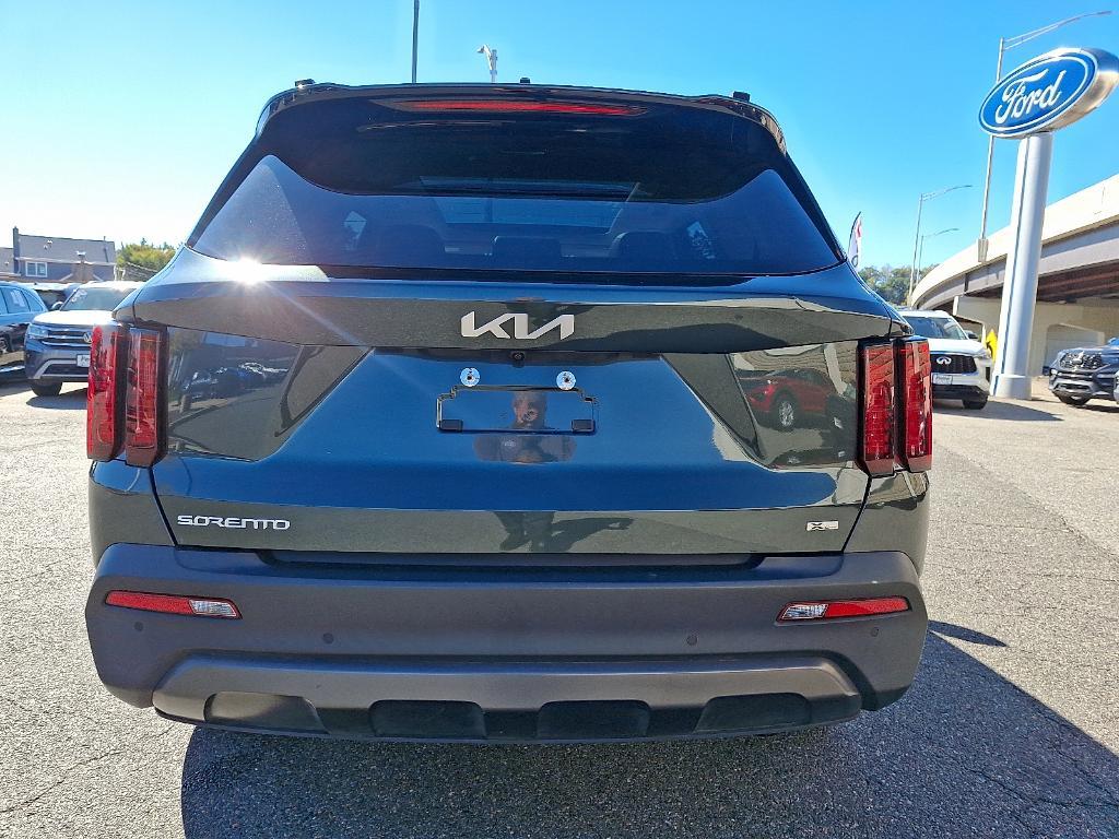 used 2023 Kia Sorento car, priced at $27,988