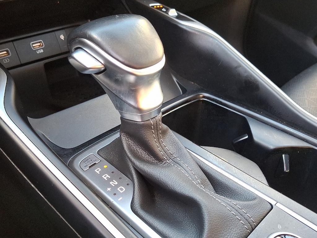 used 2023 Kia Sorento car, priced at $27,988