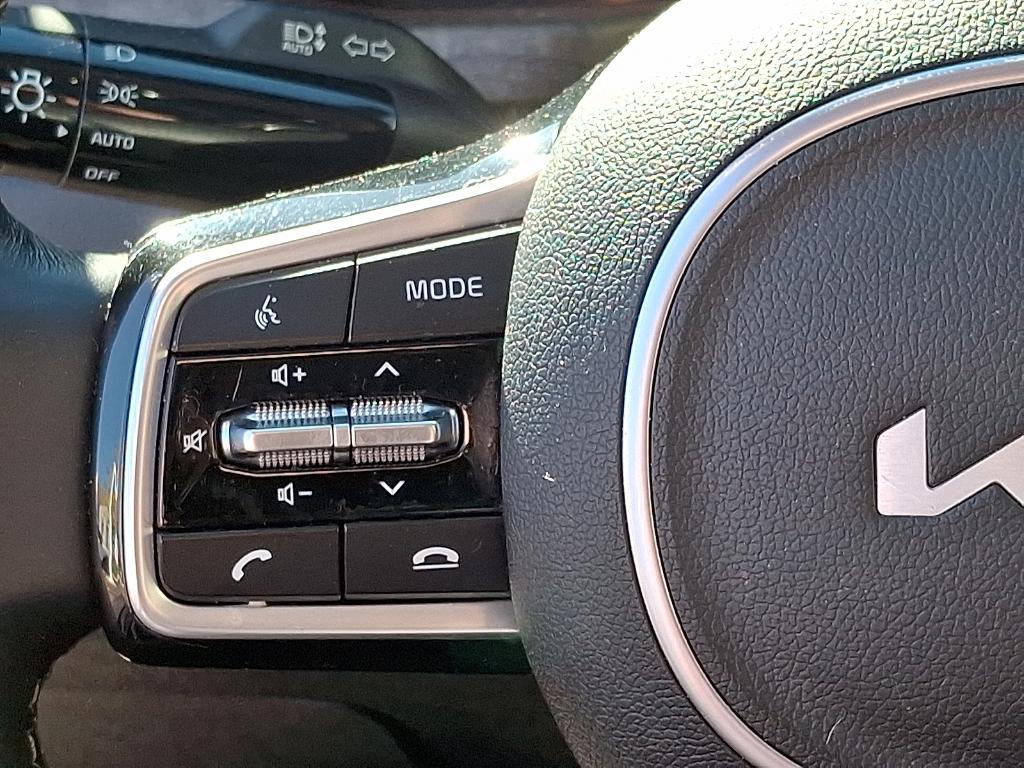 used 2023 Kia Sorento car, priced at $27,888