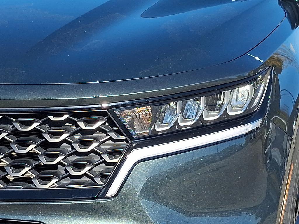 used 2023 Kia Sorento car, priced at $27,988