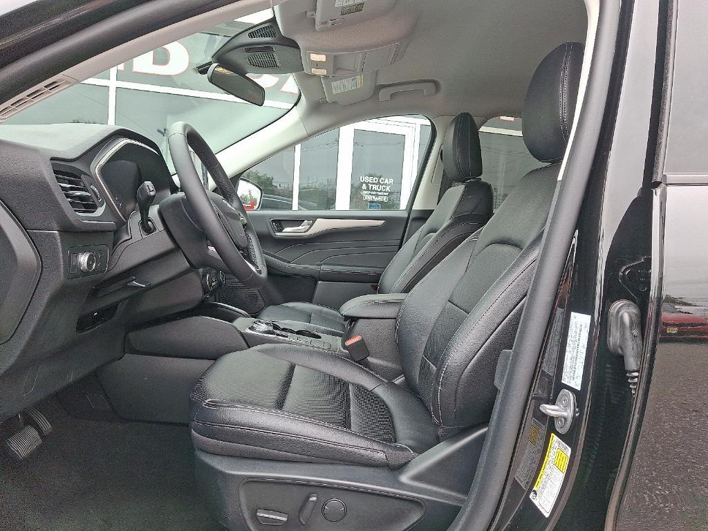 used 2022 Ford Escape car, priced at $24,763