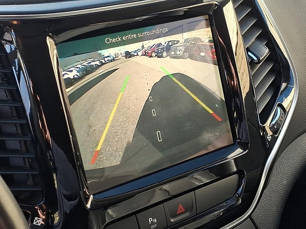 used 2019 Jeep Cherokee car, priced at $20,697