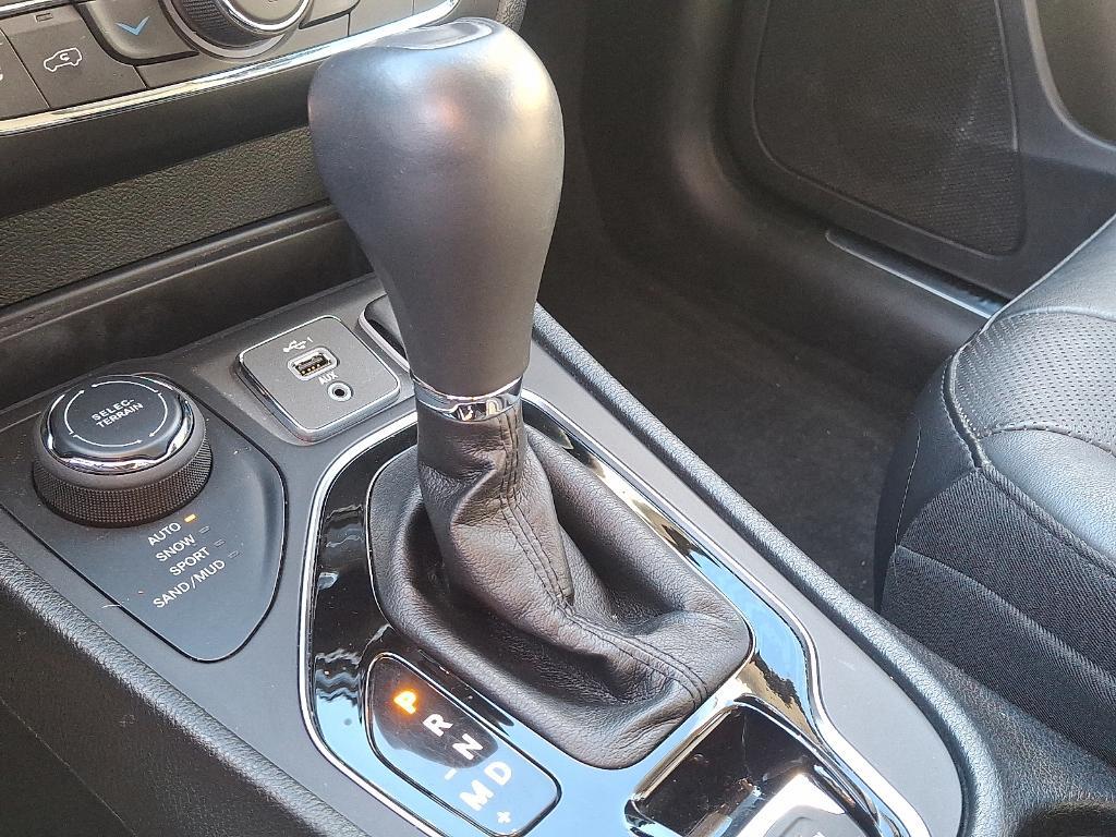 used 2019 Jeep Cherokee car, priced at $20,697