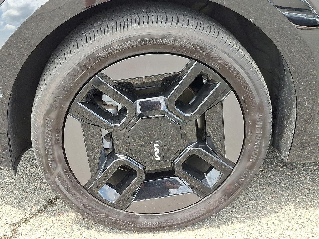 used 2024 Kia EV9 car, priced at $53,989