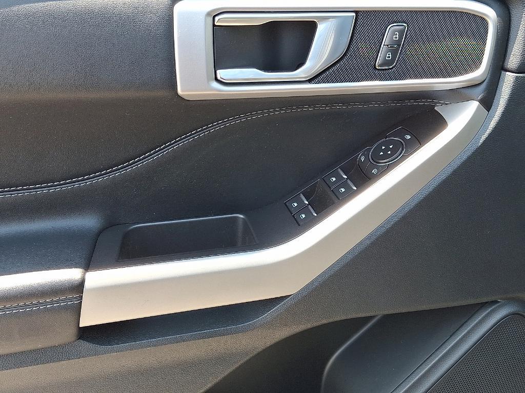 used 2022 Ford Explorer car, priced at $29,629