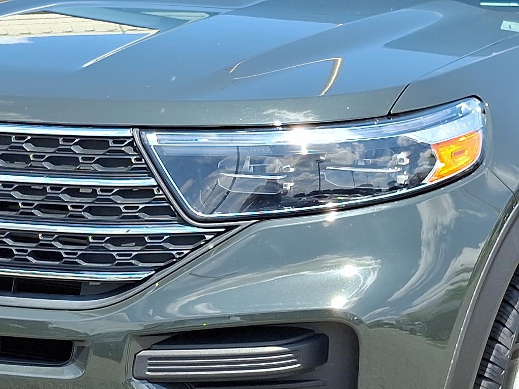 used 2022 Ford Explorer car, priced at $29,629