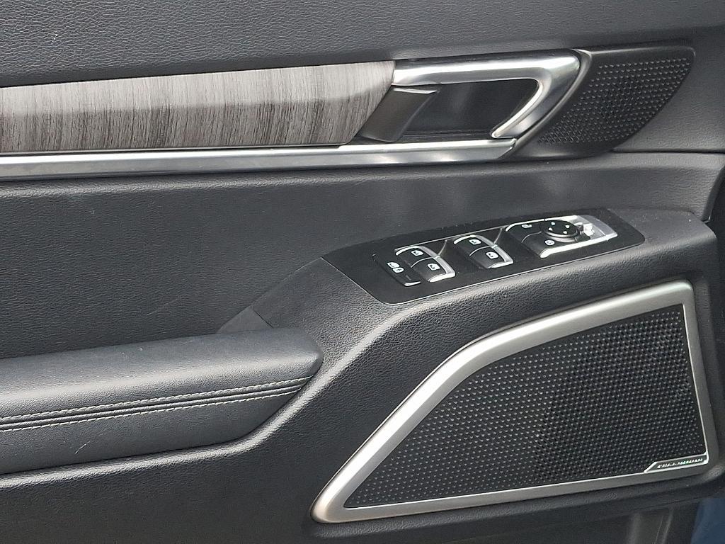 used 2023 Kia Telluride car, priced at $37,387