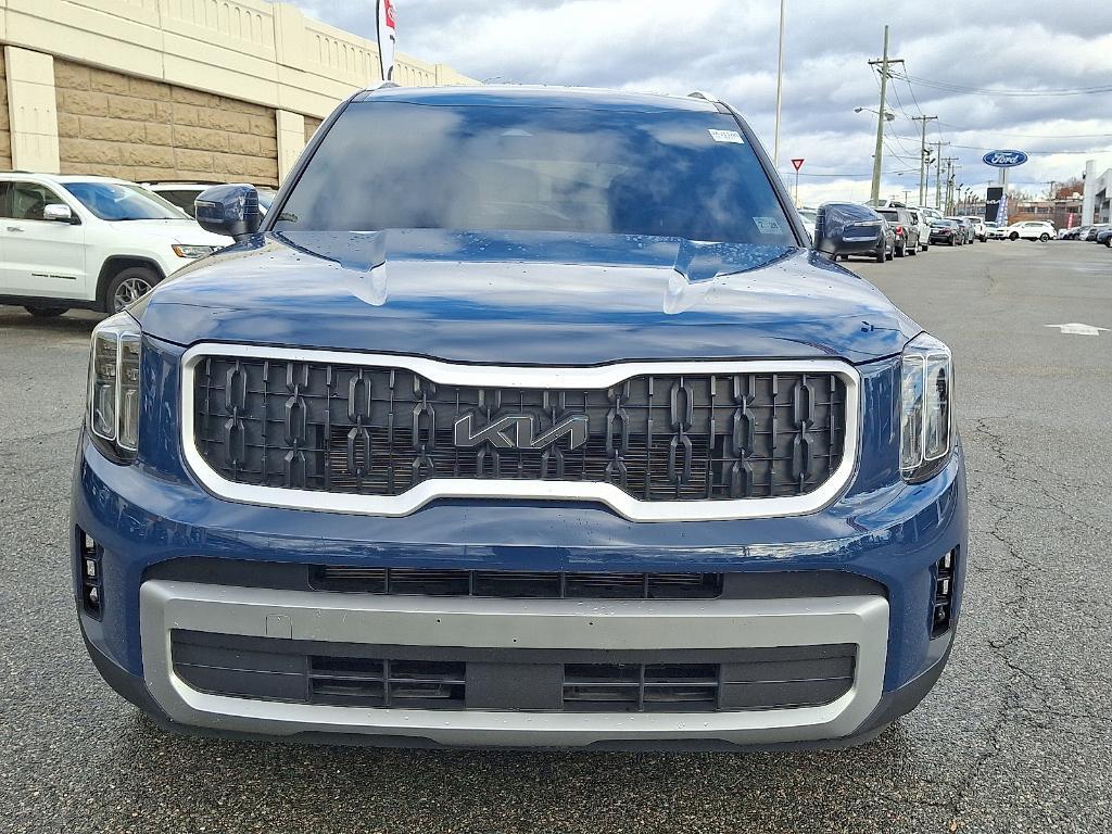 used 2023 Kia Telluride car, priced at $37,387