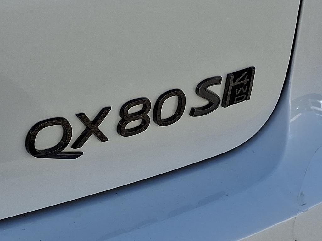new 2026 INFINITI QX80 car, priced at $105,135