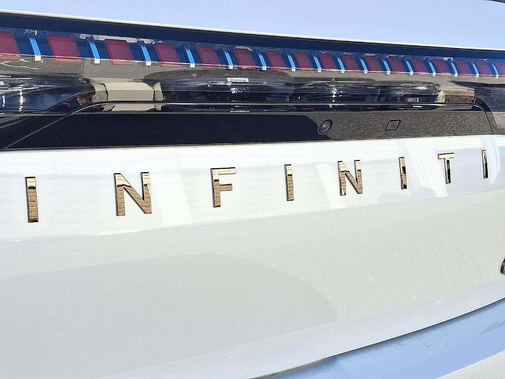 new 2026 INFINITI QX80 car, priced at $105,040