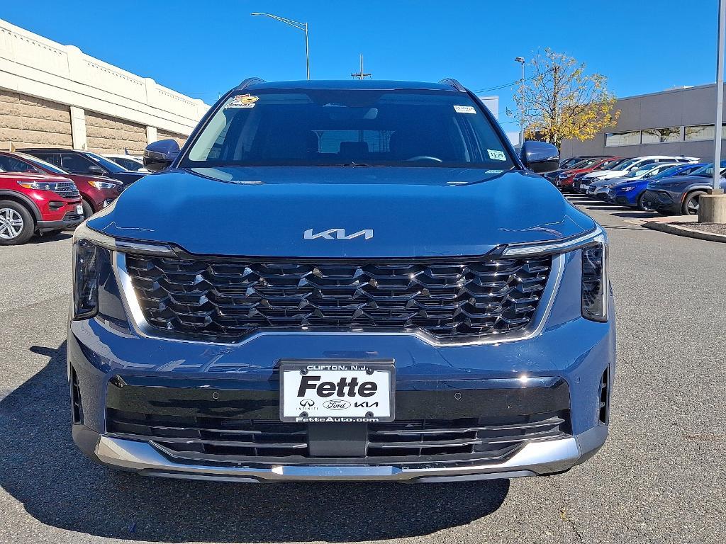 used 2025 Kia Sorento car, priced at $32,837