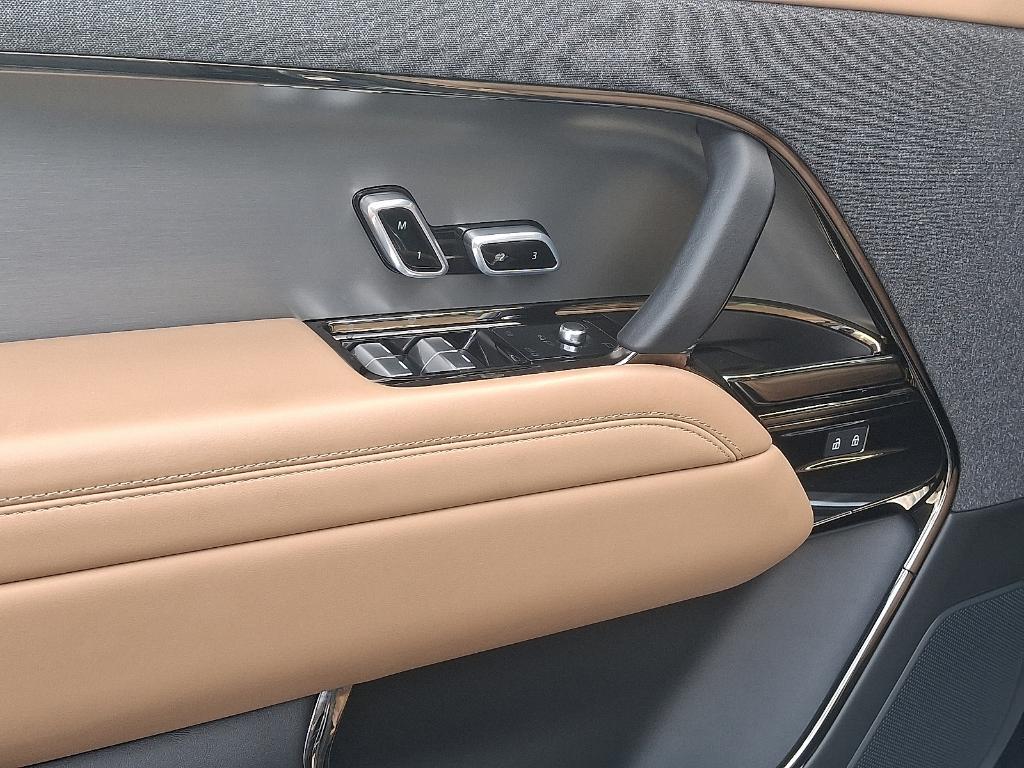 used 2024 Land Rover Range Rover Sport car, priced at $72,254