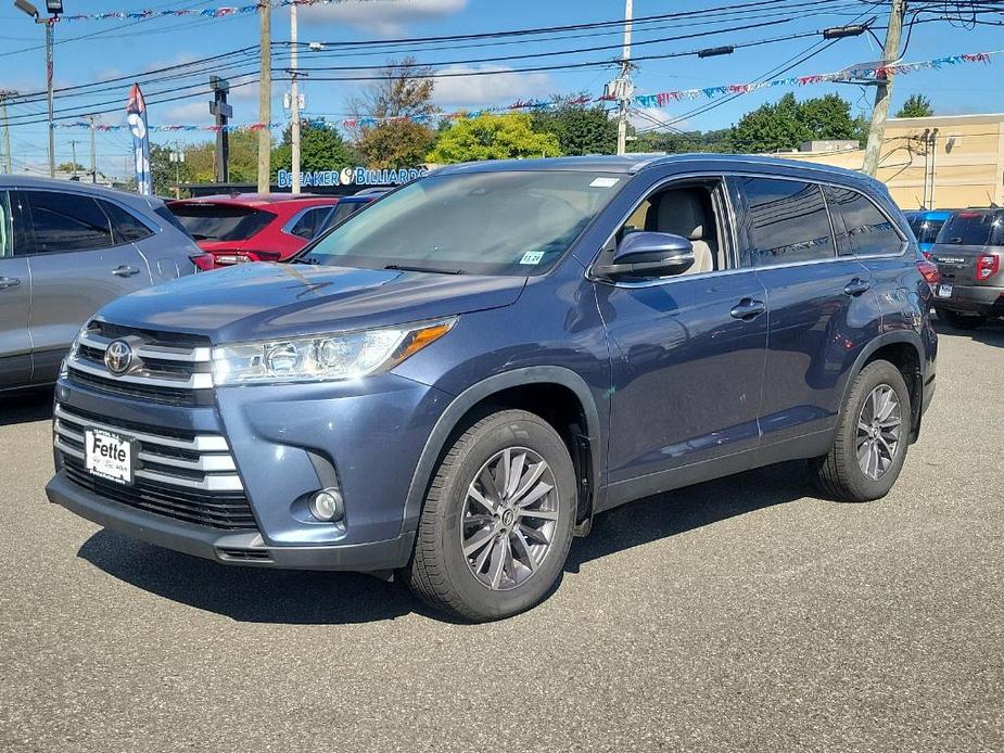 used 2019 Toyota Highlander car, priced at $27,525