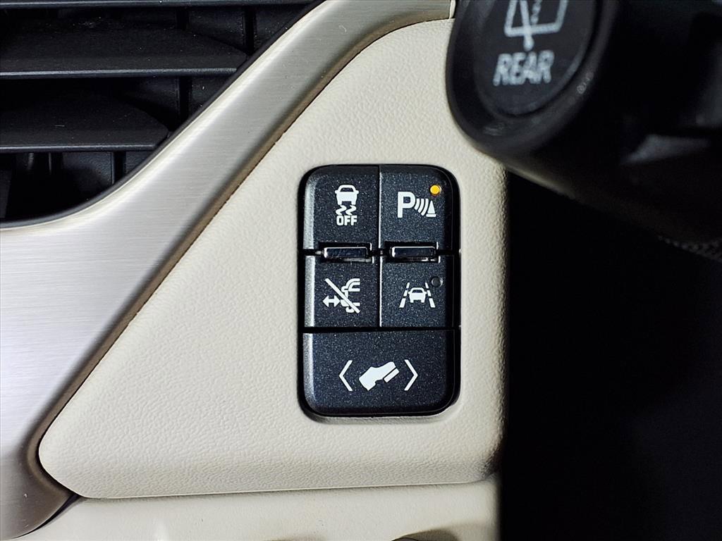 used 2018 GMC Yukon XL car, priced at $22,429