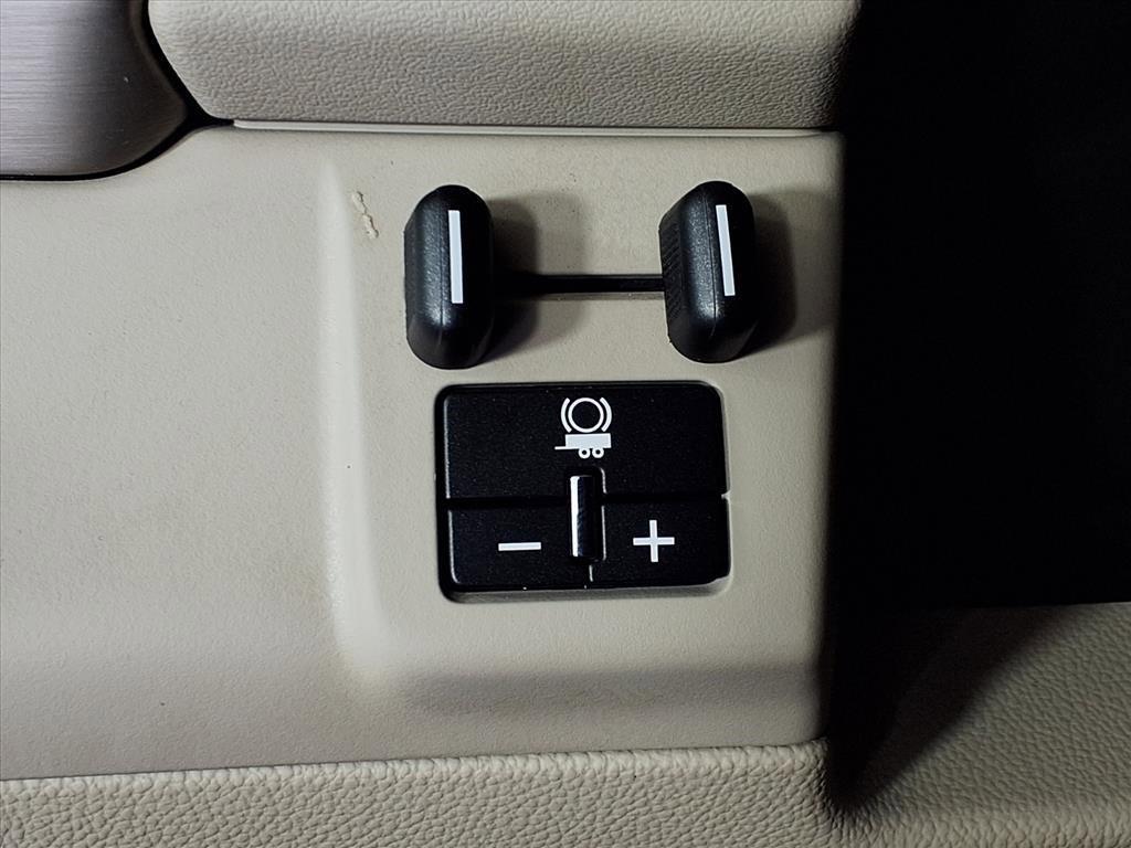 used 2018 GMC Yukon XL car, priced at $22,429