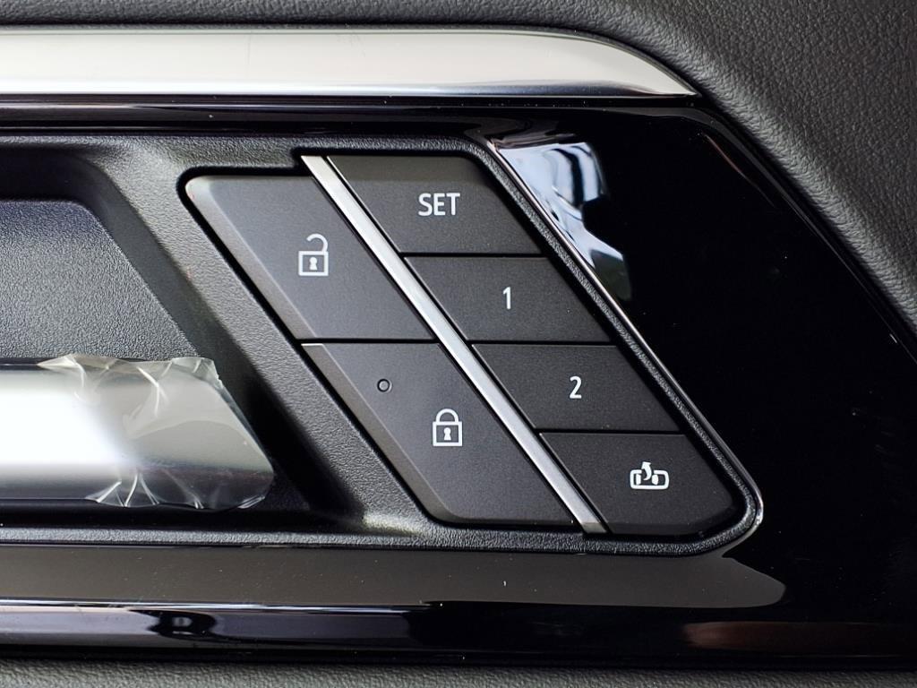 new 2025 Chevrolet Tahoe car, priced at $68,780