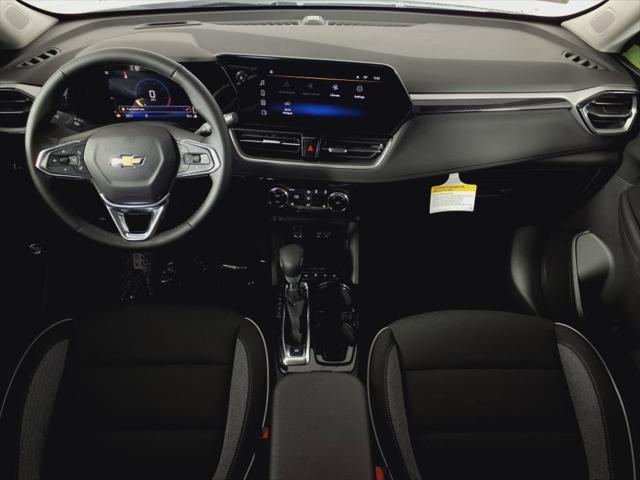 new 2025 Chevrolet TrailBlazer car, priced at $29,176