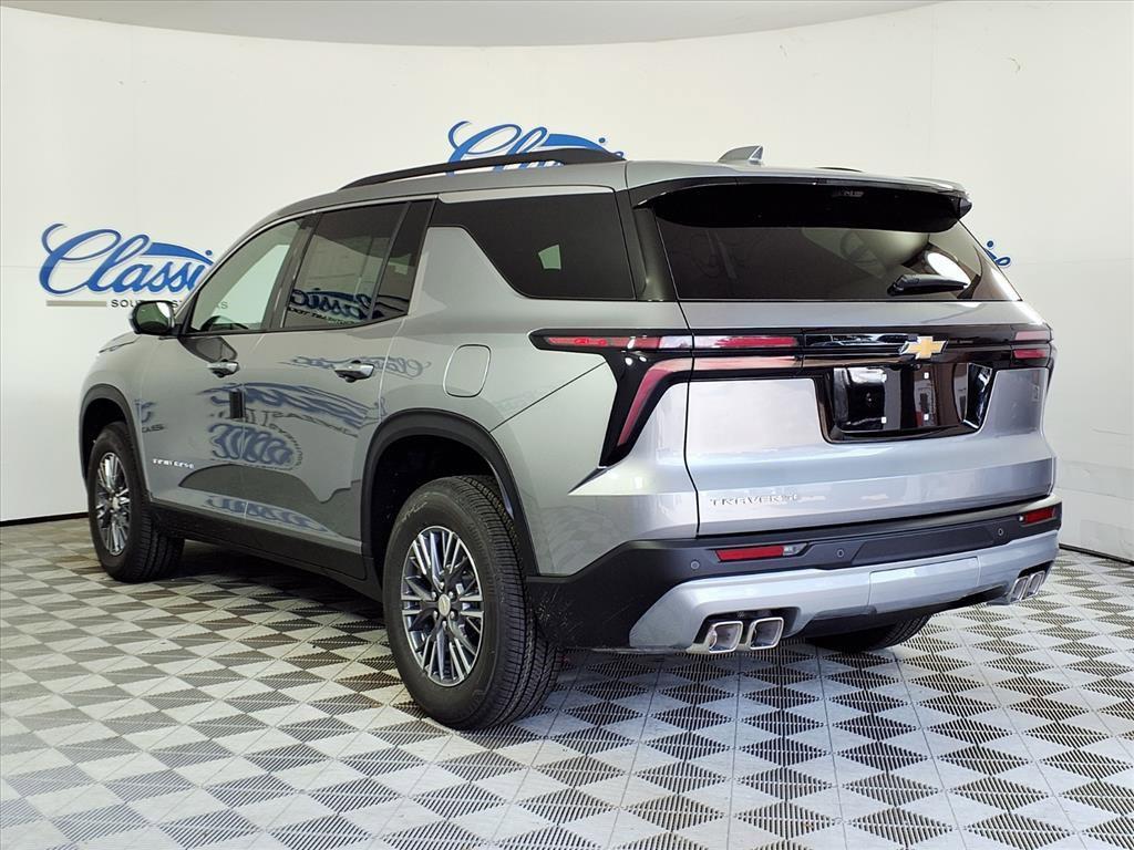 new 2026 Chevrolet Traverse car, priced at $43,920