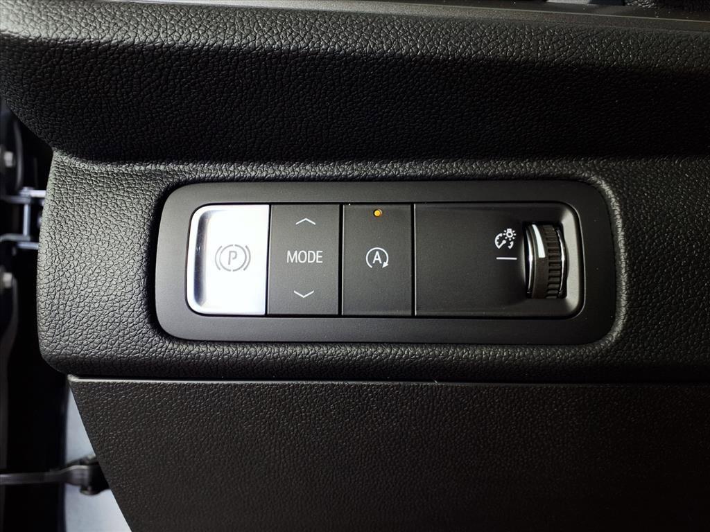 new 2026 Chevrolet Traverse car, priced at $43,920