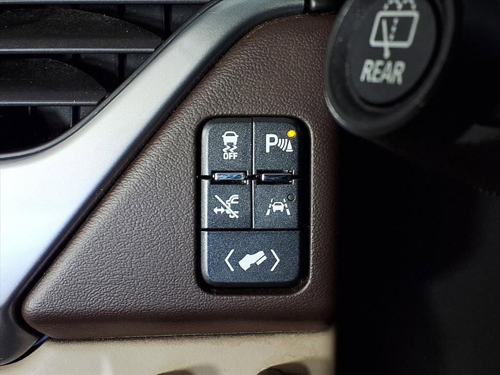 used 2017 Chevrolet Suburban car, priced at $23,426