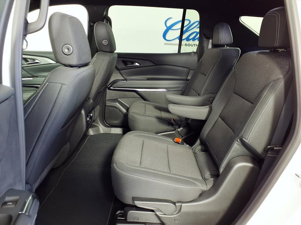 new 2026 Chevrolet Traverse car, priced at $43,920