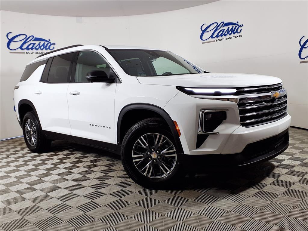 new 2026 Chevrolet Traverse car, priced at $43,920