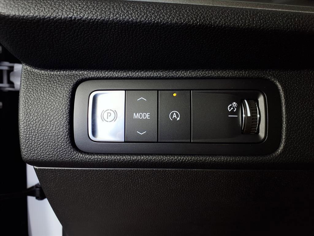 new 2026 Chevrolet Traverse car, priced at $43,920