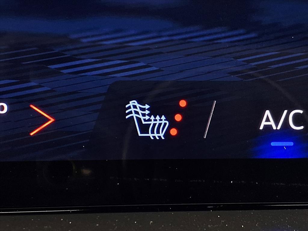 new 2026 Chevrolet Traverse car, priced at $43,920