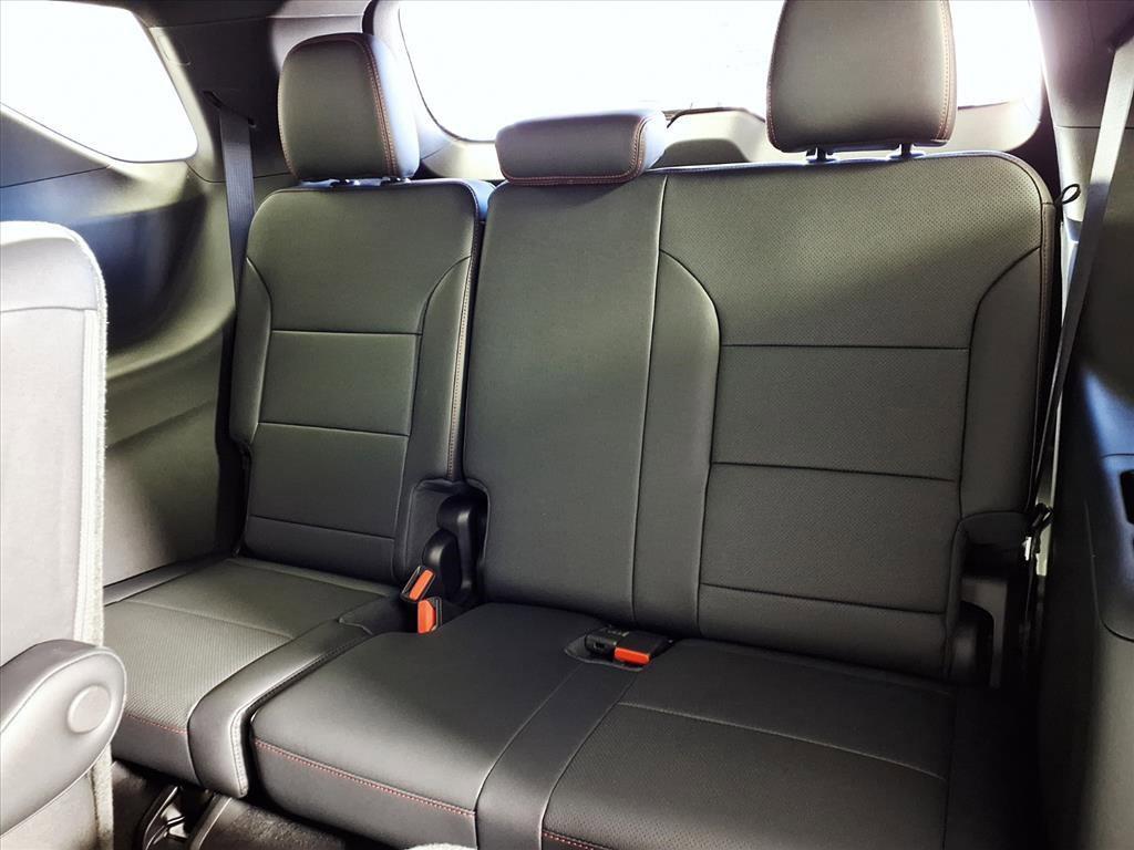 new 2026 Chevrolet Traverse car, priced at $58,450