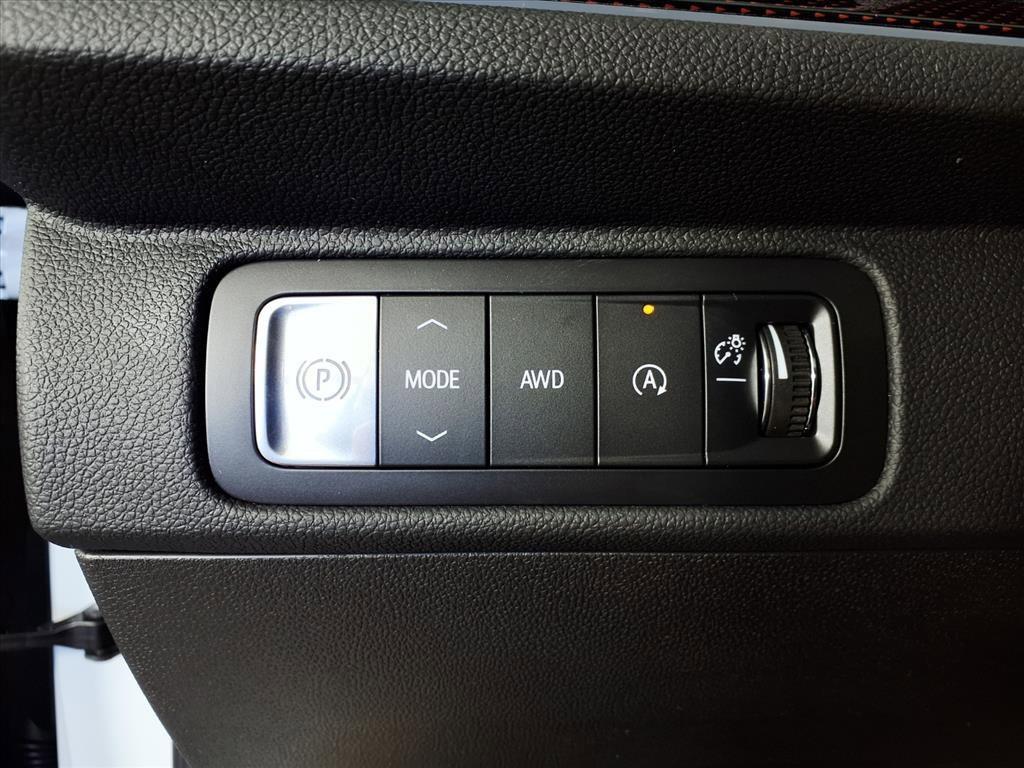 new 2026 Chevrolet Traverse car, priced at $58,450