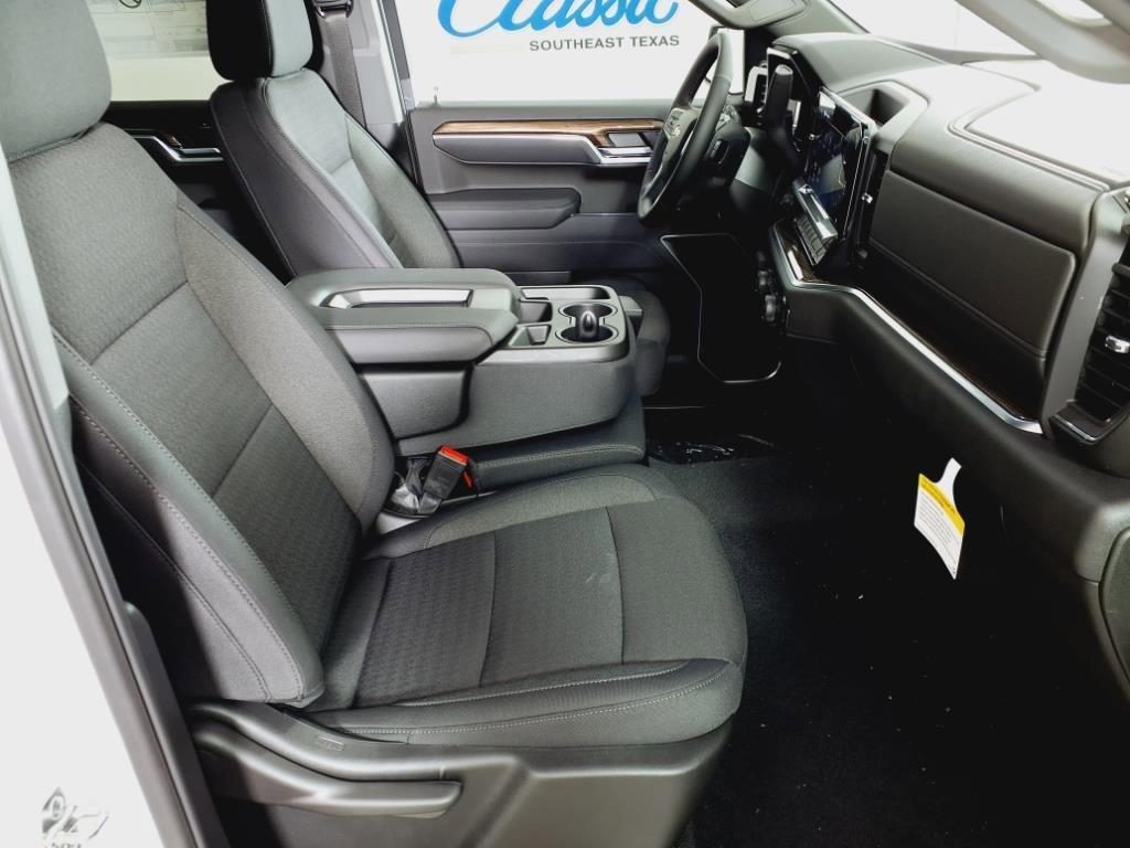 new 2026 Chevrolet Silverado 1500 car, priced at $43,815