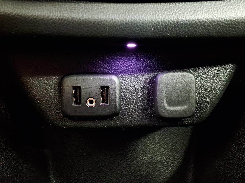 used 2019 Chevrolet Traverse car, priced at $22,707