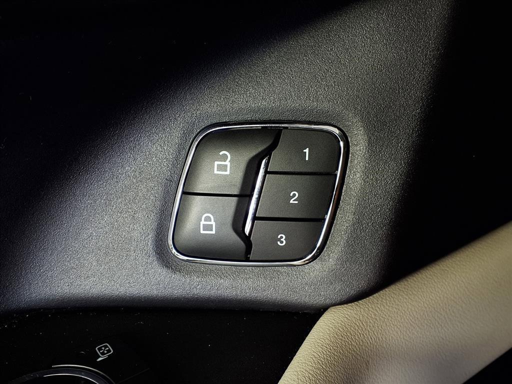 used 2018 Ford Expedition car, priced at $26,611