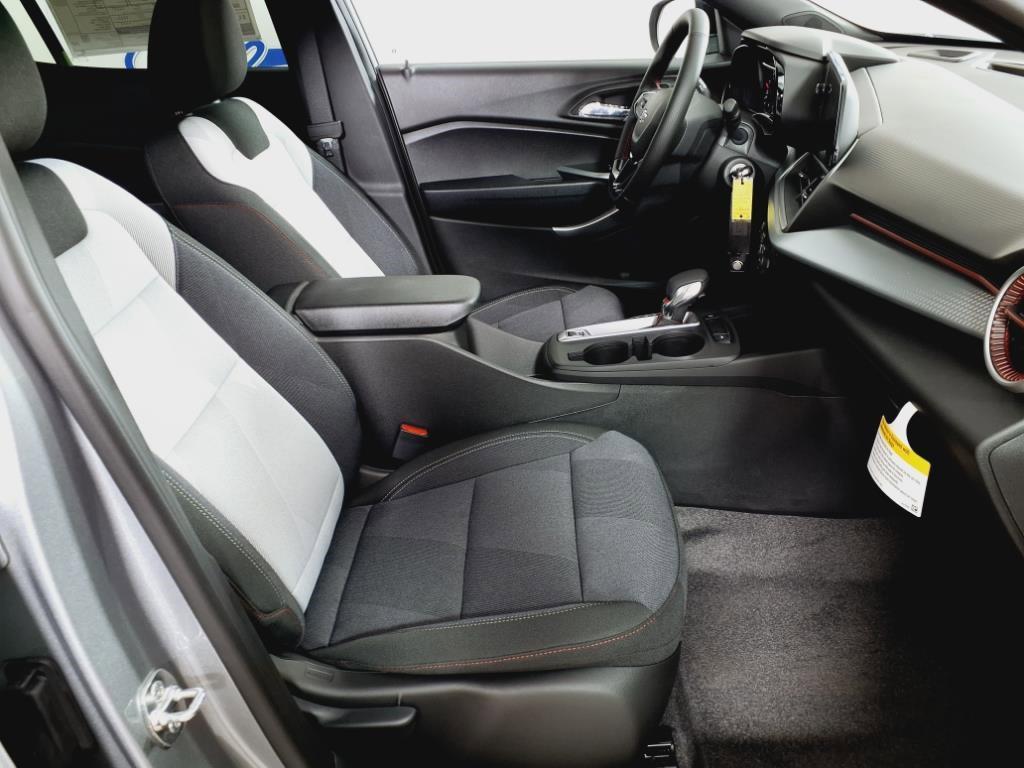 new 2025 Chevrolet Trax car, priced at $25,085