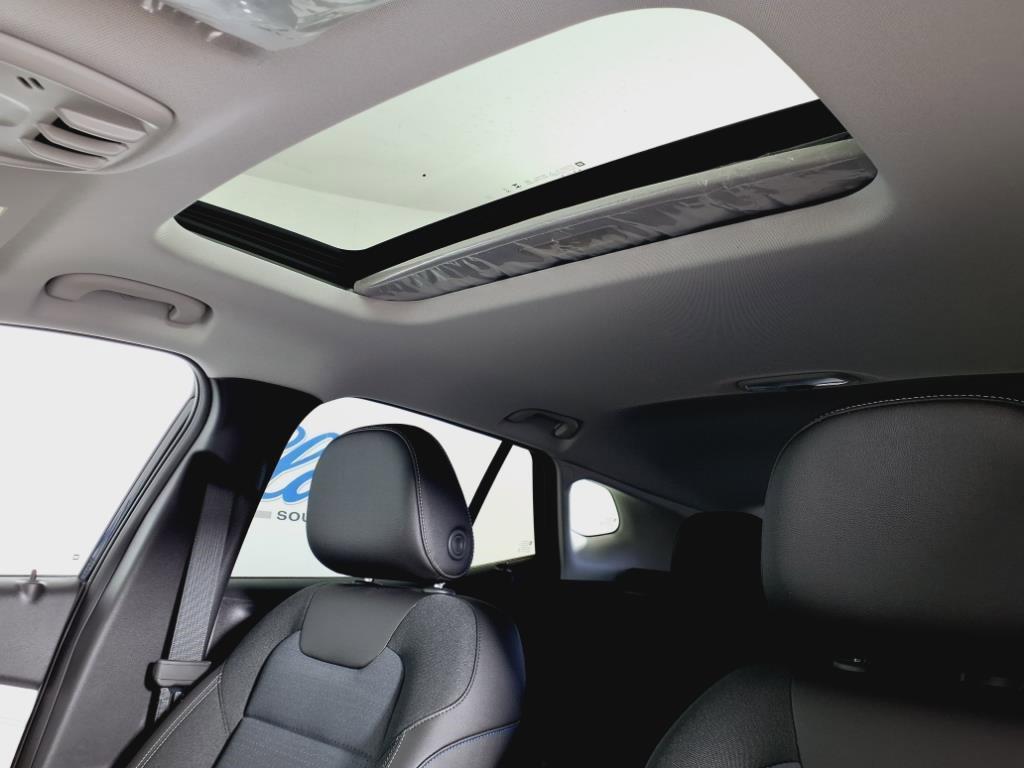 new 2025 Chevrolet Trax car, priced at $26,380