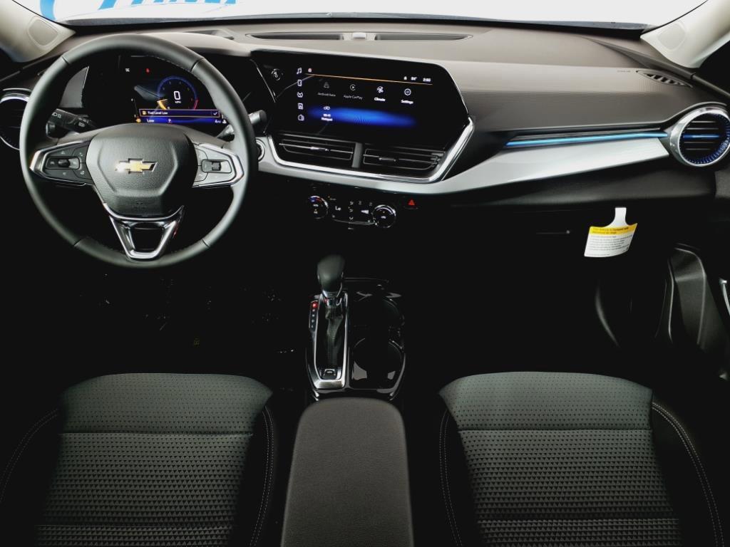 new 2025 Chevrolet Trax car, priced at $26,380