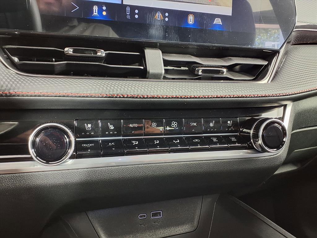 new 2026 Chevrolet Equinox car, priced at $37,903