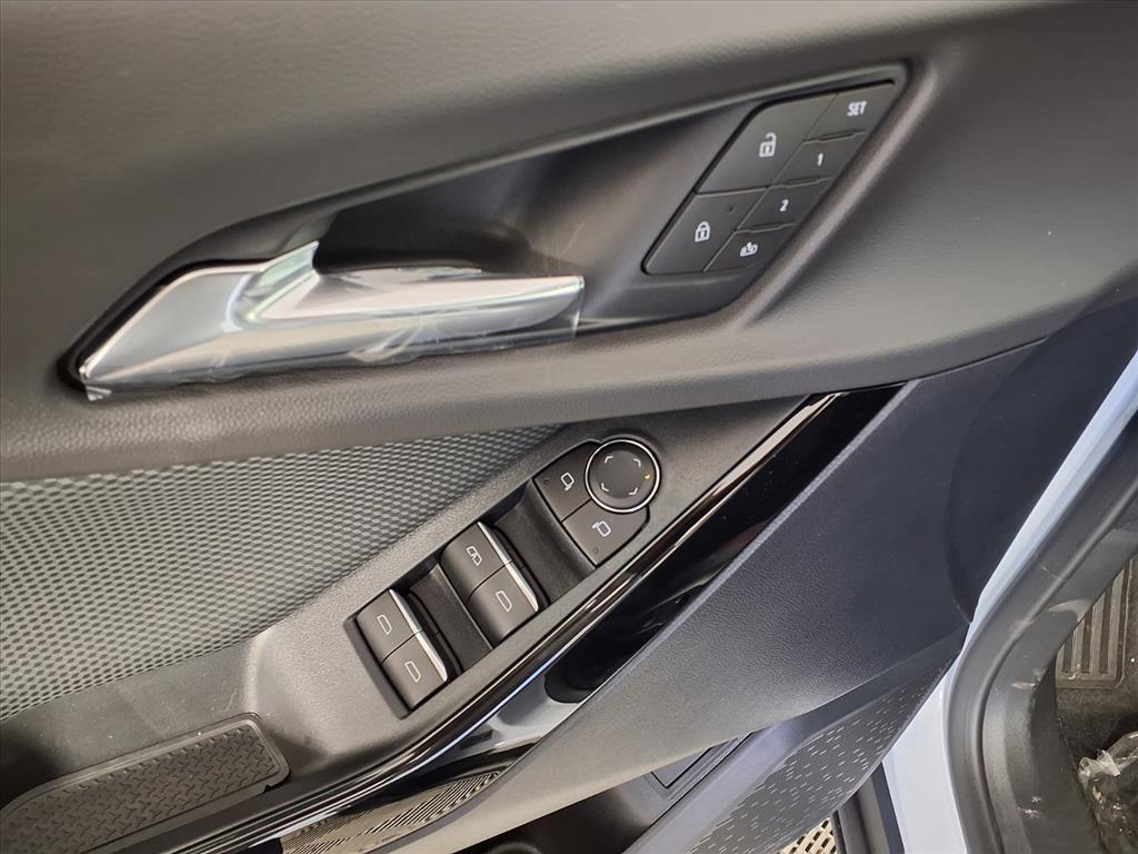 new 2026 Chevrolet Equinox car, priced at $37,903