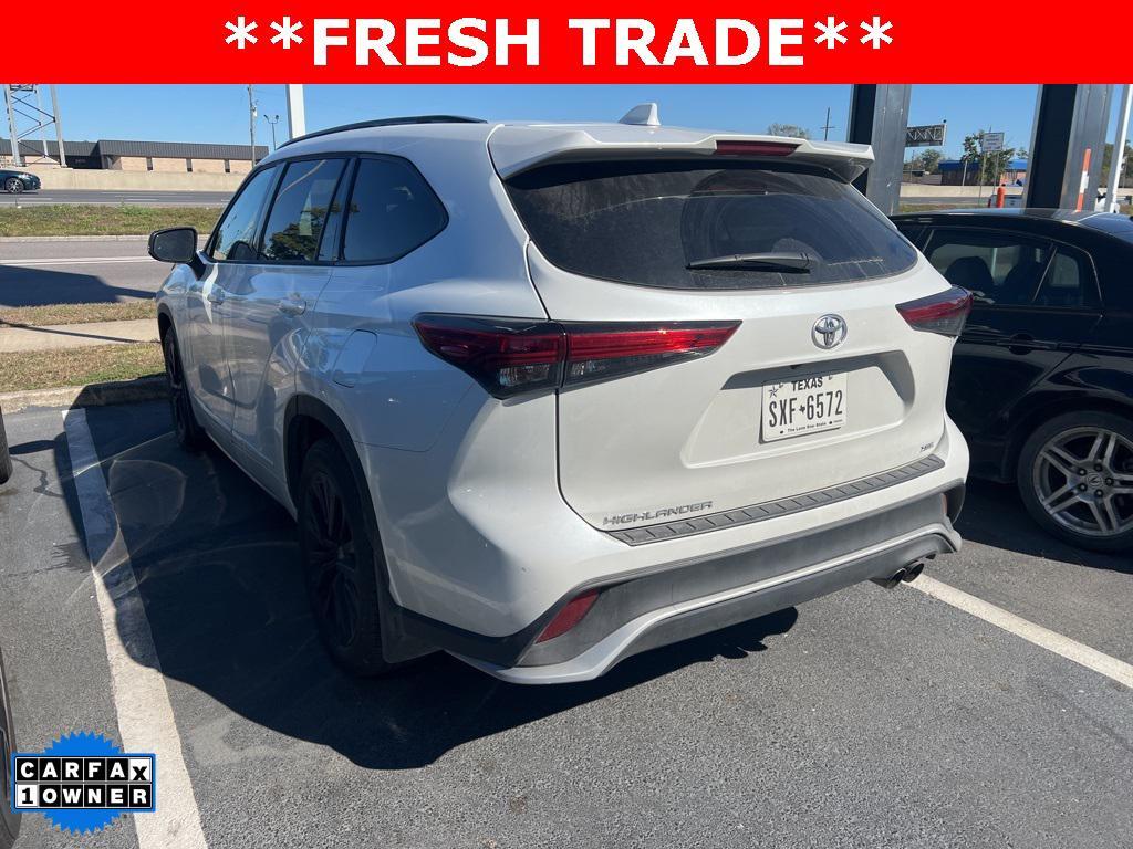 used 2023 Toyota Highlander car, priced at $39,618