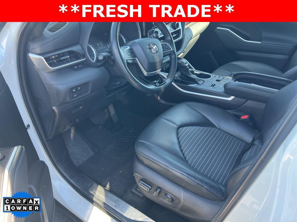used 2023 Toyota Highlander car, priced at $39,618