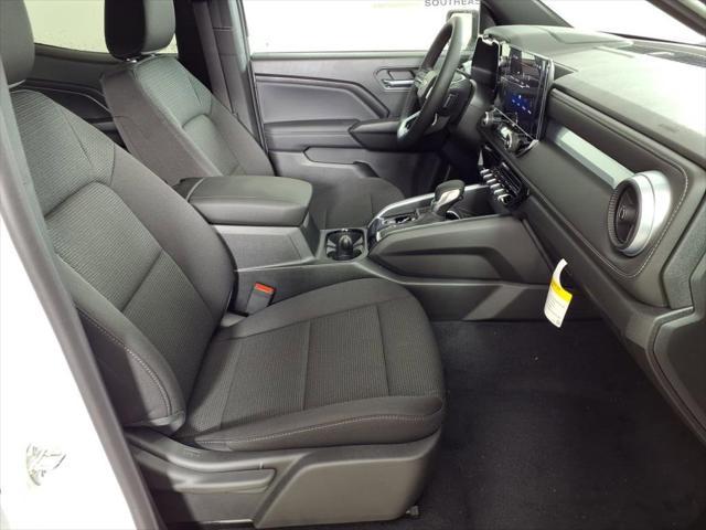 new 2025 Chevrolet Colorado car, priced at $38,590