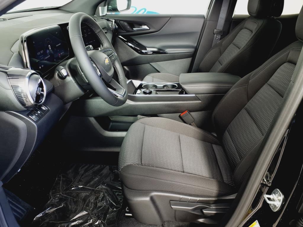 new 2026 Chevrolet Equinox car, priced at $31,324