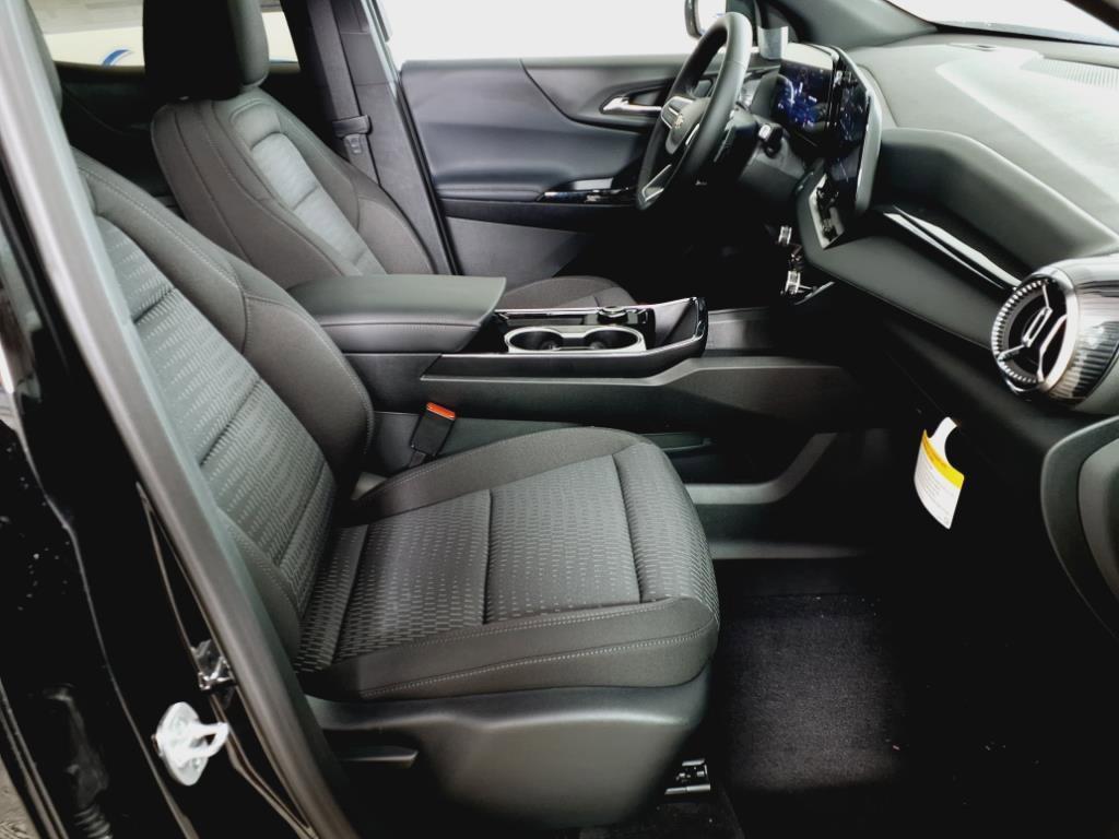 new 2026 Chevrolet Equinox car, priced at $31,324
