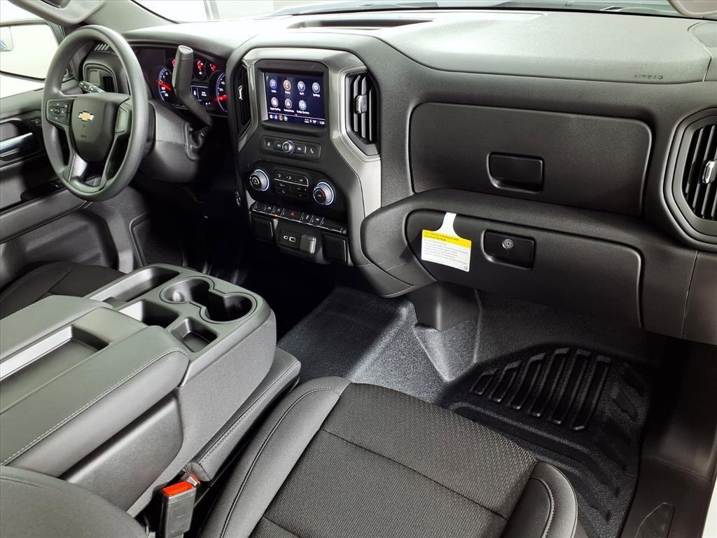 new 2026 Chevrolet Silverado 1500 car, priced at $35,595